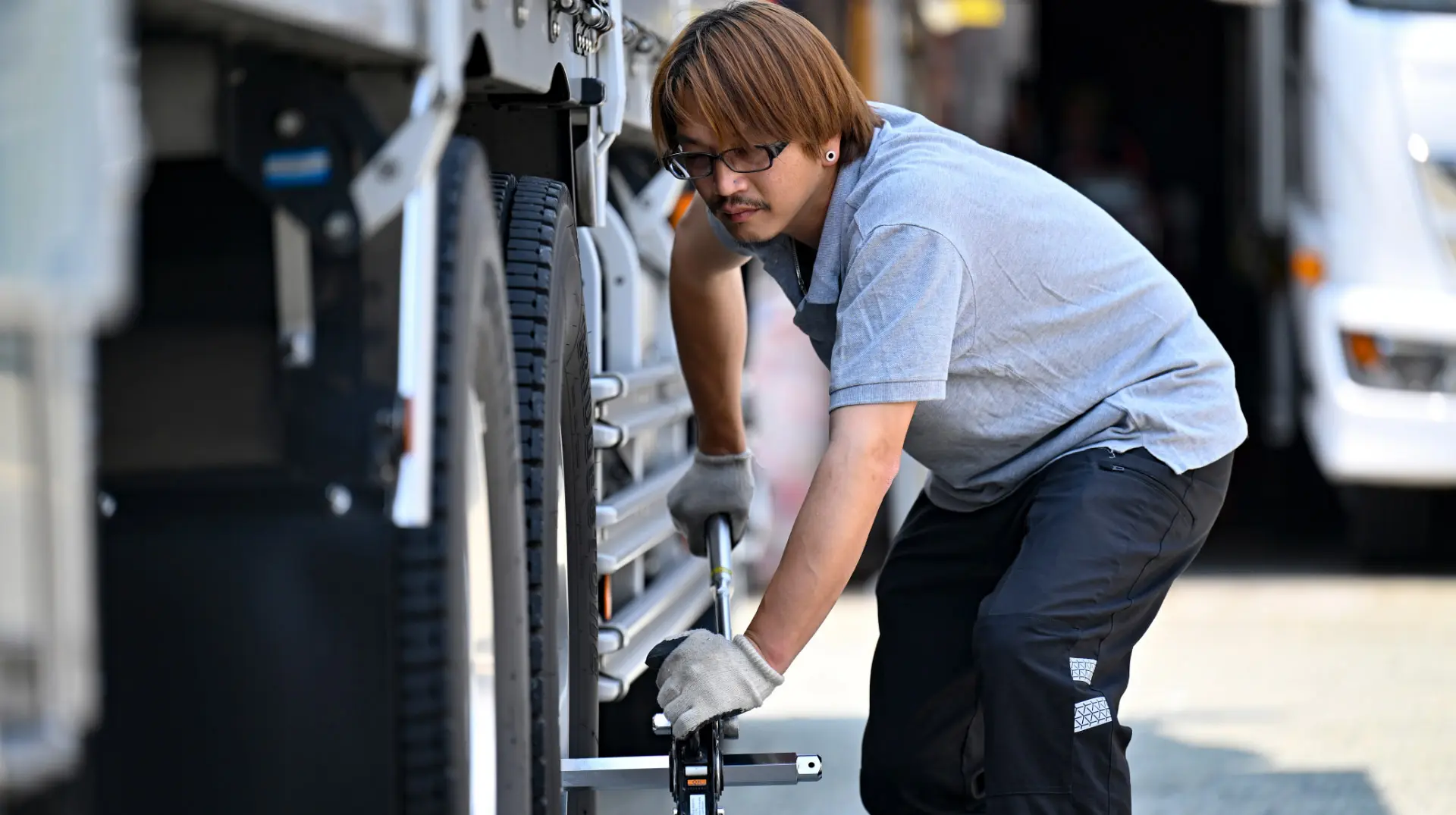 安全への取り組み ドライバーの安全教育を徹底|山形トランジット株式会社